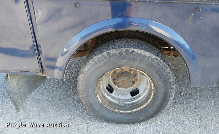 image for item FK0803 2008 Ford F350 Super Duty utility bed pickup truck