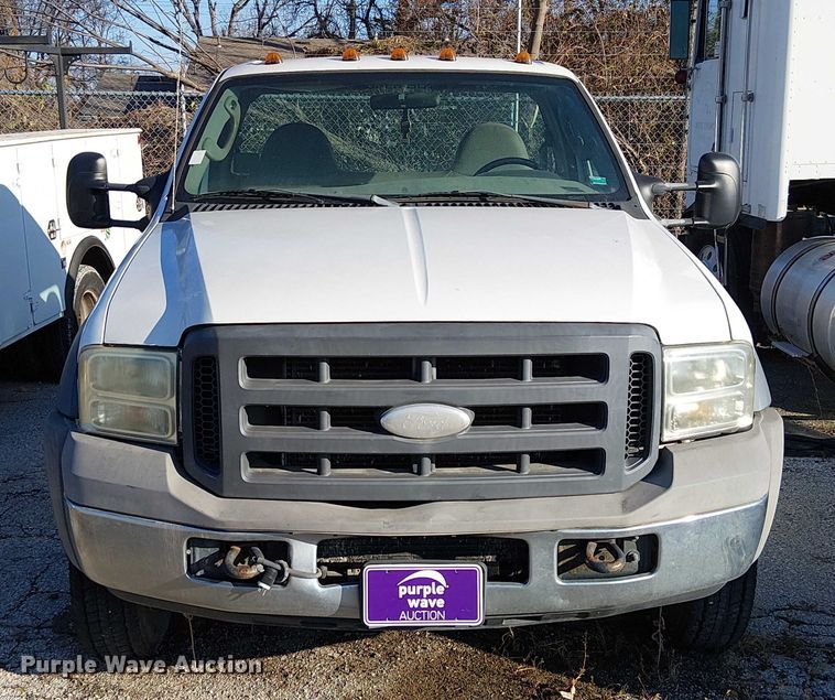 image for item FK0805 2005 Ford F550 truck cab and chassis