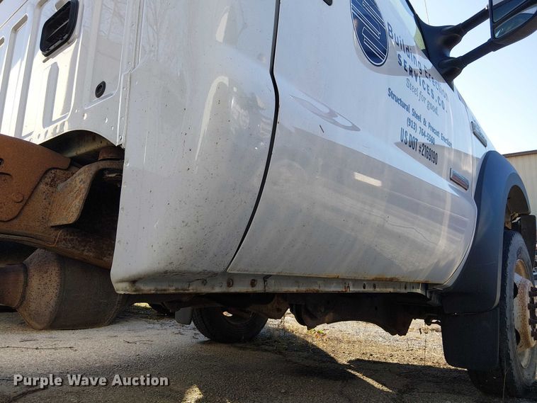 image for item FK0805 2005 Ford F550 truck cab and chassis
