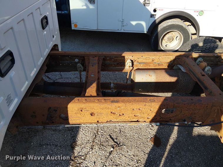 image for item FK0805 2005 Ford F550 truck cab and chassis