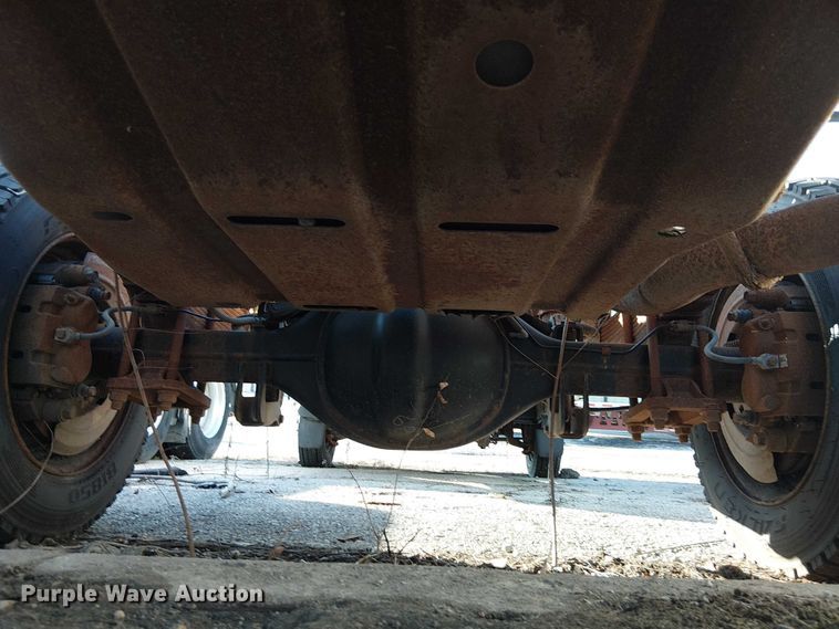 image for item FK0805 2005 Ford F550 truck cab and chassis