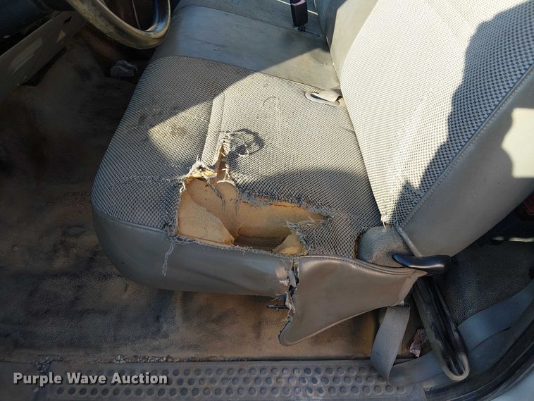 image for item FK0805 2005 Ford F550 truck cab and chassis