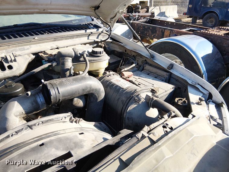 image for item FK0805 2005 Ford F550 truck cab and chassis