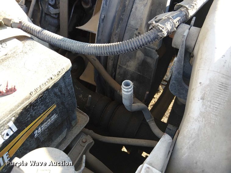 image for item FK0805 2005 Ford F550 truck cab and chassis