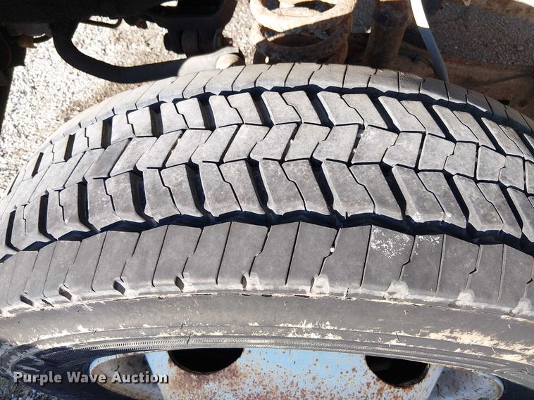 image for item FK0805 2005 Ford F550 truck cab and chassis