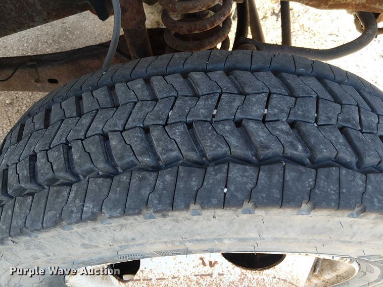 image for item FK0805 2005 Ford F550 truck cab and chassis