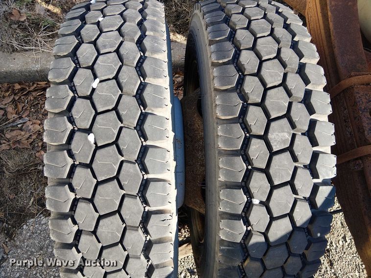 image for item FK0805 2005 Ford F550 truck cab and chassis