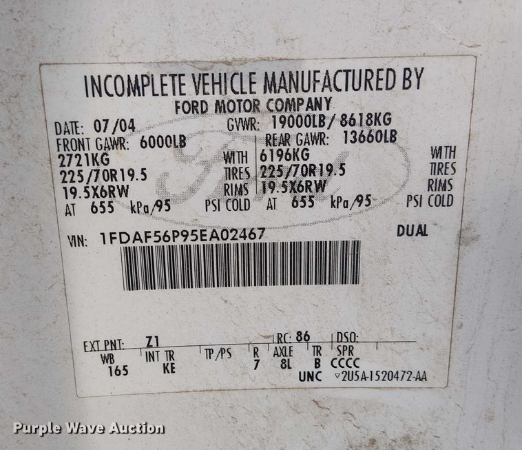 image for item FK0805 2005 Ford F550 truck cab and chassis