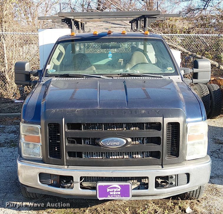 image for item FK0806 2008 Ford F350 Super Duty utility bed pickup truck