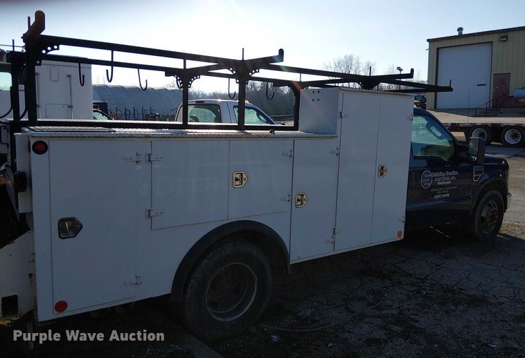 image for item FK0806 2008 Ford F350 Super Duty utility bed pickup truck