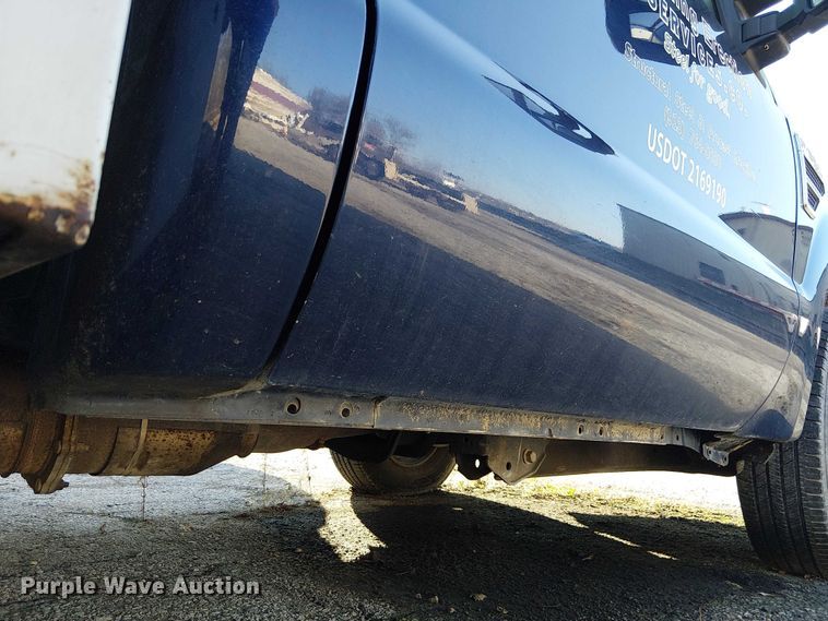 image for item FK0806 2008 Ford F350 Super Duty utility bed pickup truck