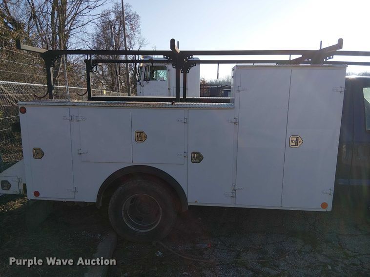 image for item FK0806 2008 Ford F350 Super Duty utility bed pickup truck