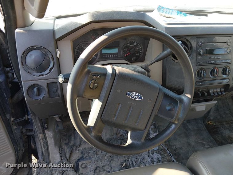 image for item FK0806 2008 Ford F350 Super Duty utility bed pickup truck