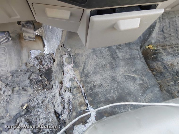 image for item FK0806 2008 Ford F350 Super Duty utility bed pickup truck