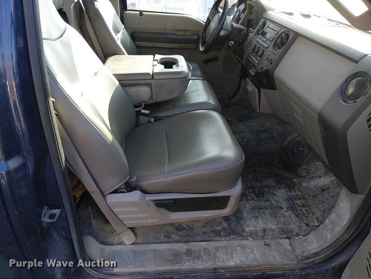 image for item FK0806 2008 Ford F350 Super Duty utility bed pickup truck