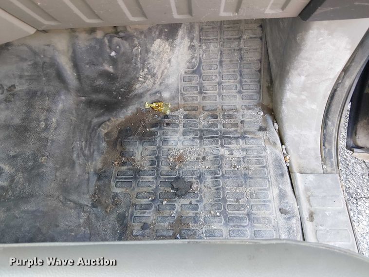 image for item FK0806 2008 Ford F350 Super Duty utility bed pickup truck