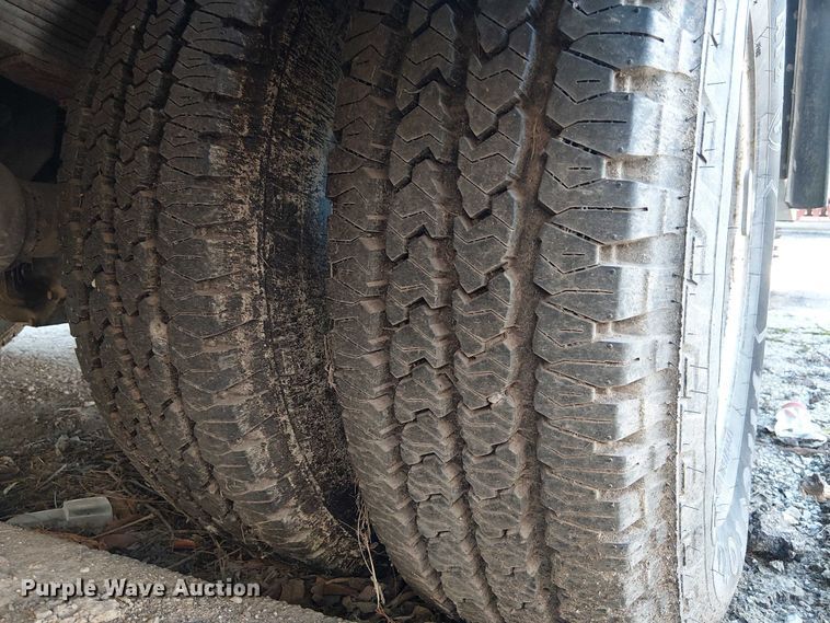 image for item FK0806 2008 Ford F350 Super Duty utility bed pickup truck