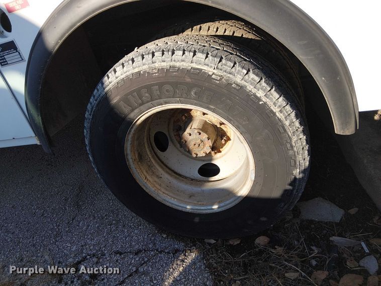 image for item FK0806 2008 Ford F350 Super Duty utility bed pickup truck