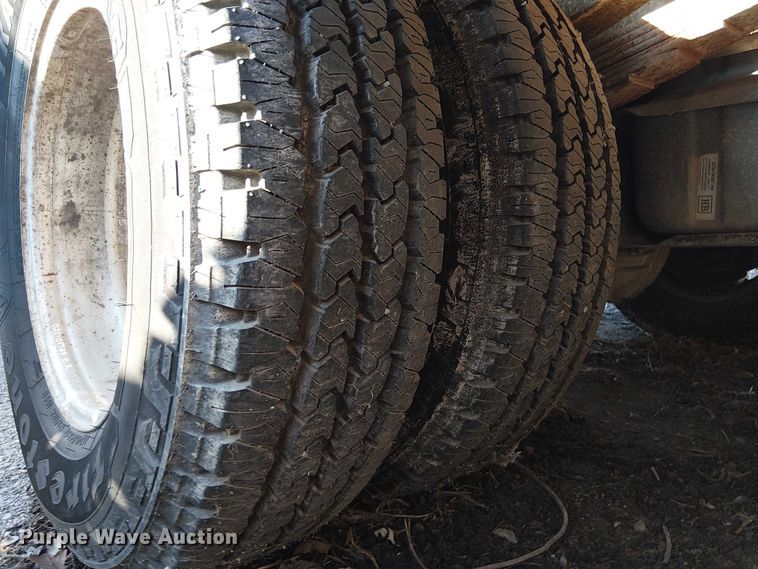 image for item FK0806 2008 Ford F350 Super Duty utility bed pickup truck