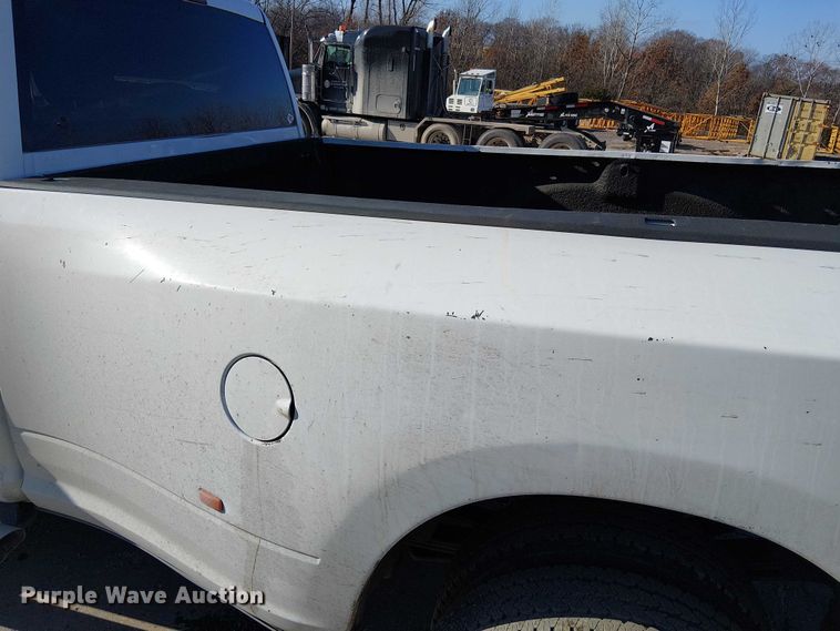 image for item FK0807 2015 RAM 3500 Crew Cab pickup truck