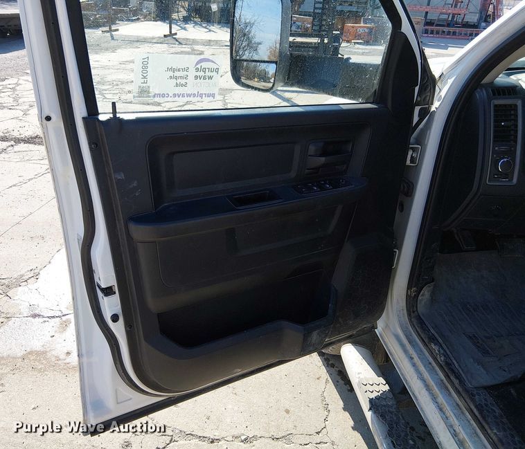 image for item FK0807 2015 RAM 3500 Crew Cab pickup truck