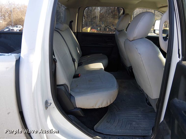 image for item FK0807 2015 RAM 3500 Crew Cab pickup truck