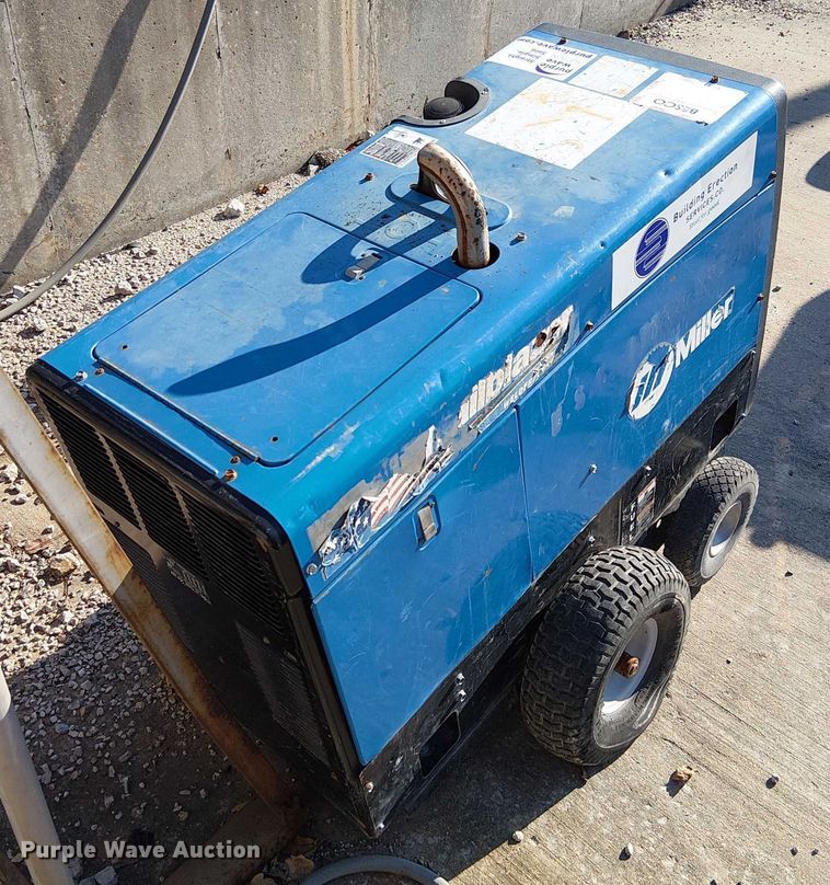 image for item FK0819 Miller Trailblazer 302 welder/generator