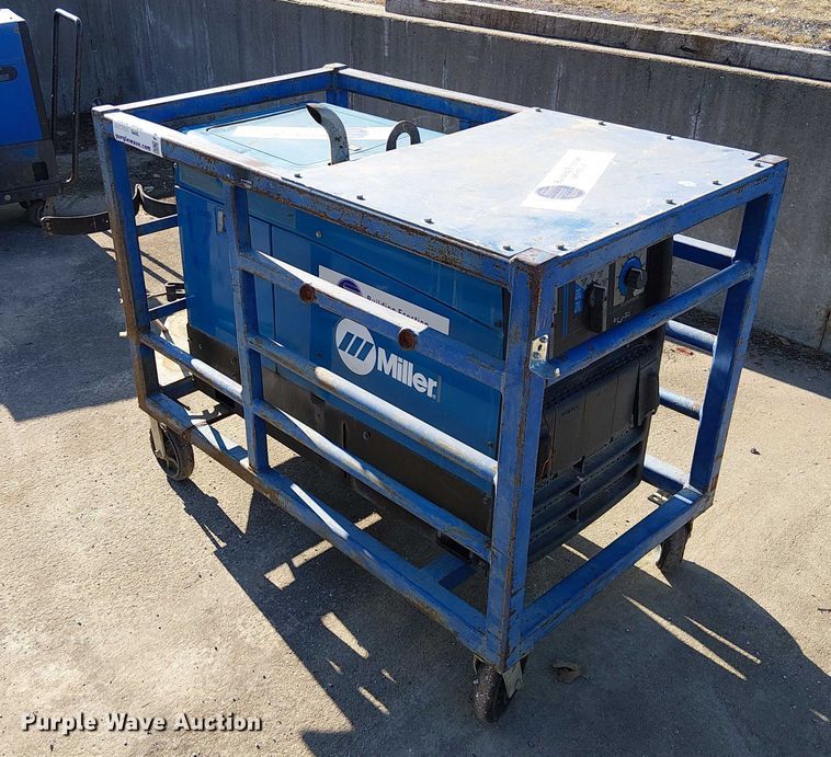 image for item FK0820 Miller Bobcat 250 welder/generator