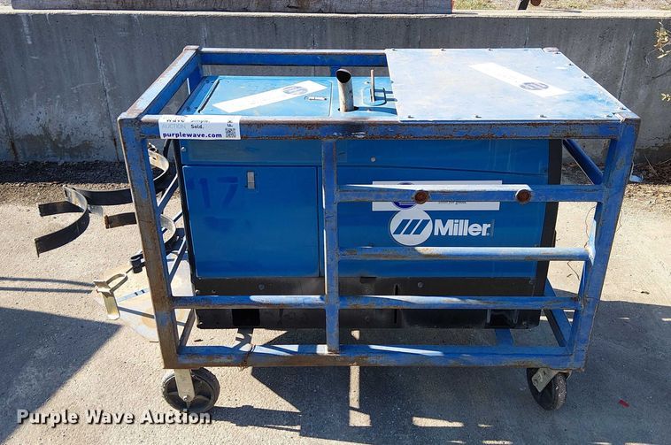 image for item FK0820 Miller Bobcat 250 welder/generator
