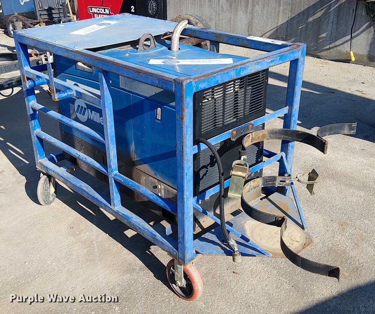 image for item FK0820 Miller Bobcat 250 welder/generator