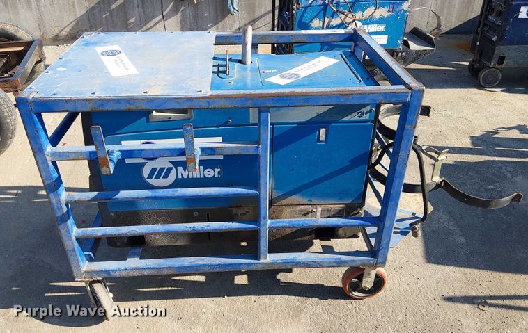 image for item FK0820 Miller Bobcat 250 welder/generator