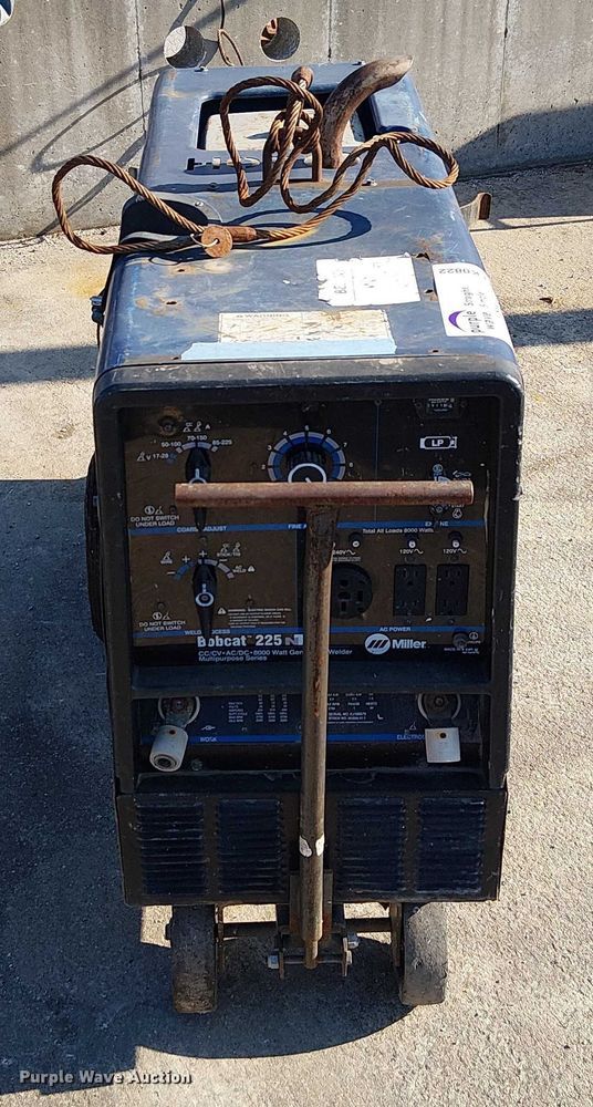 image for item FK0822 Miller Bobcat 225 welder/generator