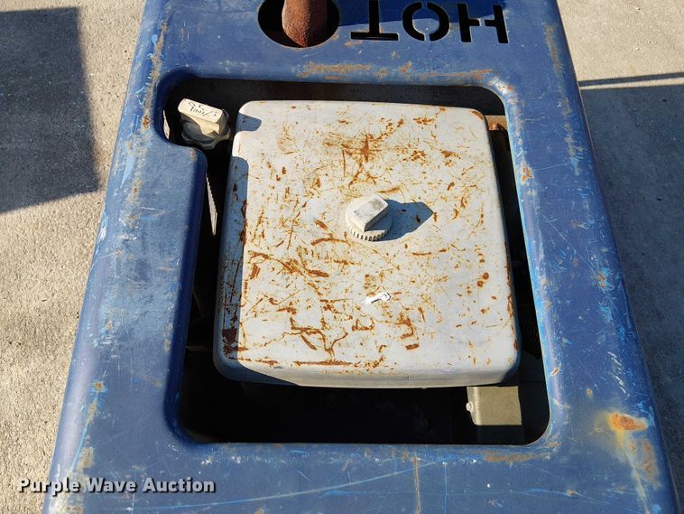 image for item FK0822 Miller Bobcat 225 welder/generator