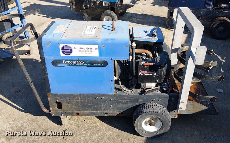 image for item FK0823 Miller Bobcat 225G welder/generator