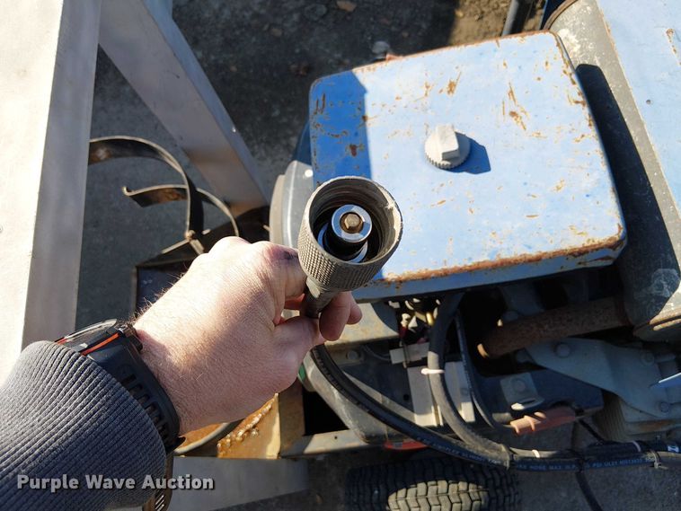 image for item FK0823 Miller Bobcat 225G welder/generator