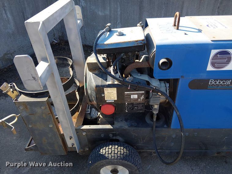 image for item FK0823 Miller Bobcat 225G welder/generator