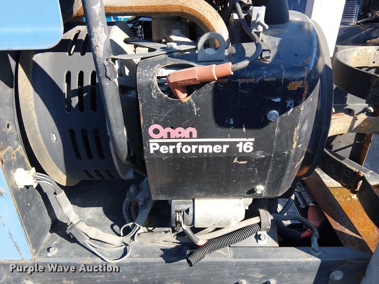 image for item FK0823 Miller Bobcat 225G welder/generator