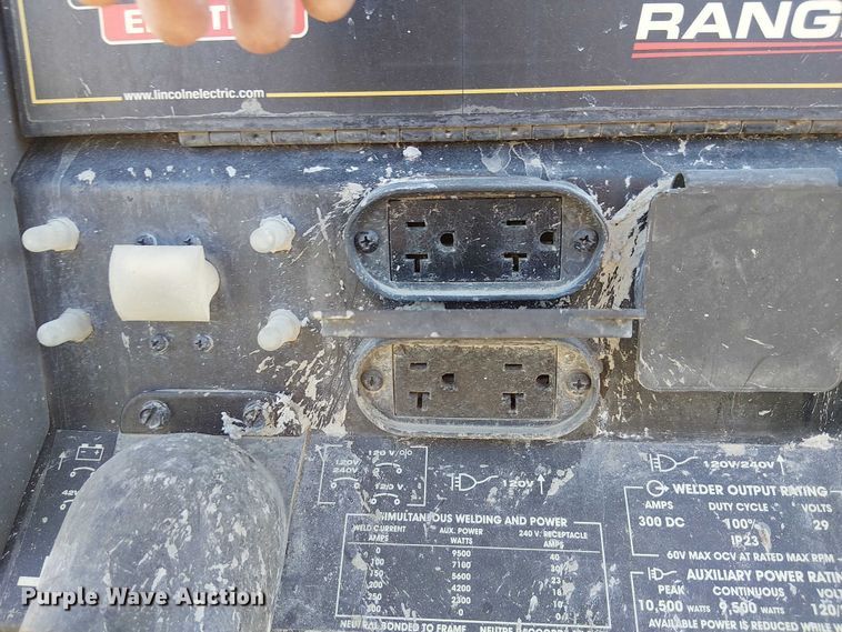 image for item FK0824 Lincoln Electric 305 G Ranger welder/generator