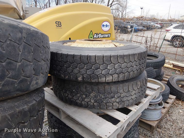 image for item FK0846 (42) tires