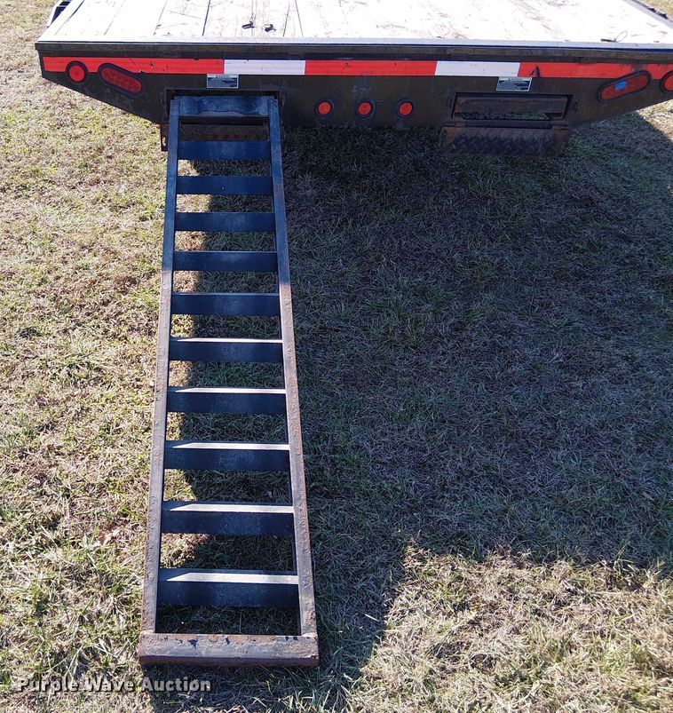 image for item FK0857 2013 Load Trail equipment trailer