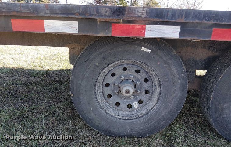 image for item FK0857 2013 Load Trail equipment trailer