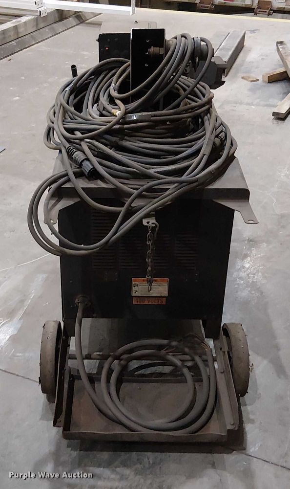 image for item FK0868 Miller Deltaweld 452 welder