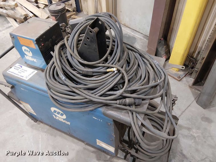 image for item FK0868 Miller Deltaweld 452 welder