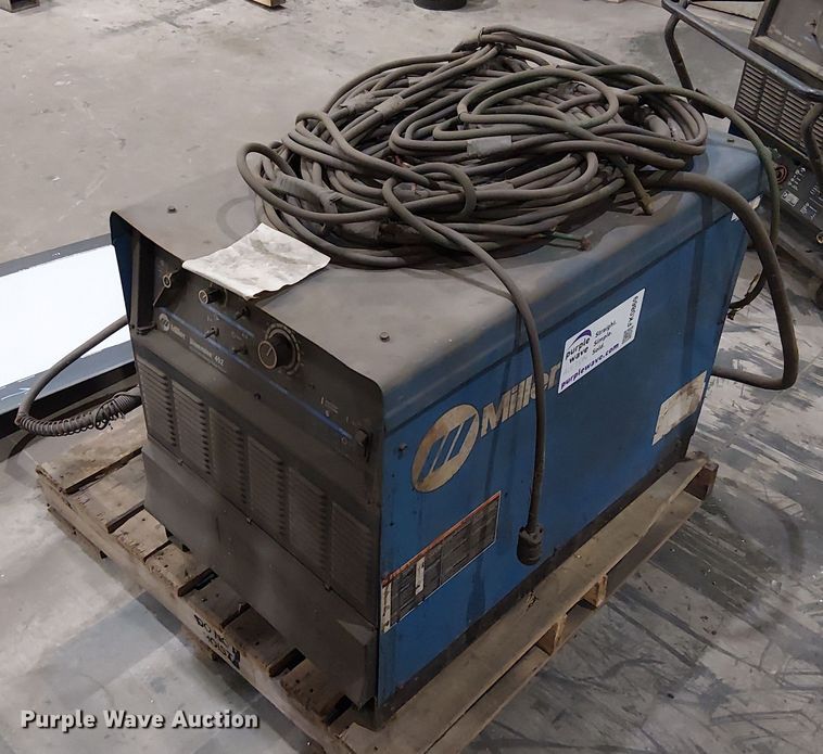 image for item FK0869 Miller Dimension 452 welder