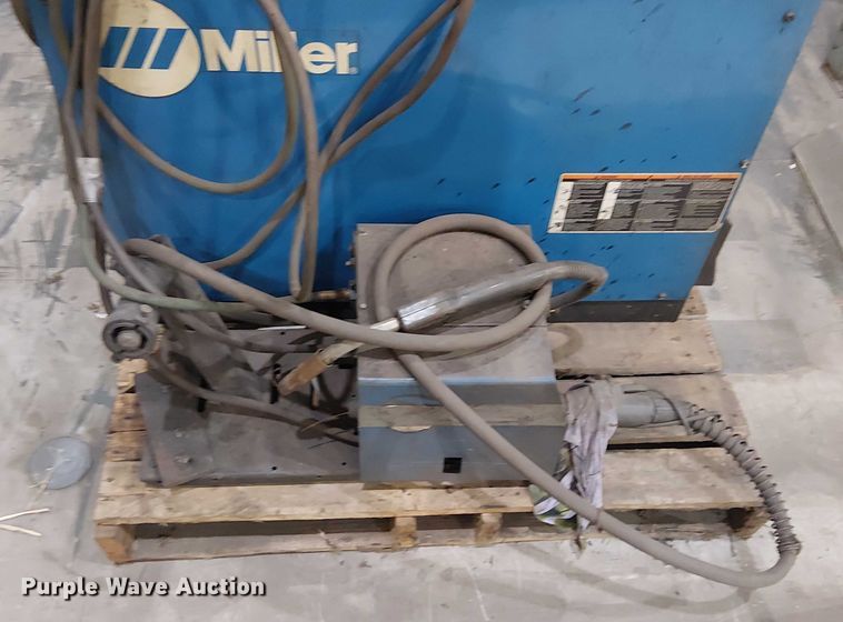 image for item FK0869 Miller Dimension 452 welder