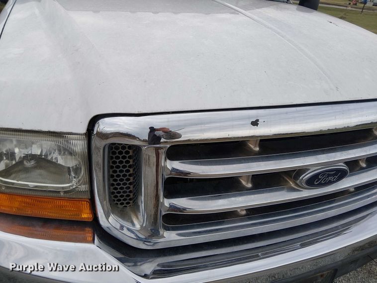 image for item FK0872 2000 Ford F550 Super Duty Crew Cab flatbed truck