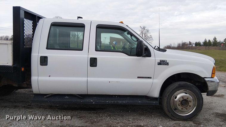 image for item FK0872 2000 Ford F550 Super Duty Crew Cab flatbed truck