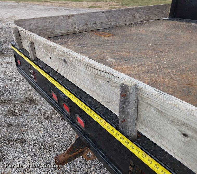 image for item FK0872 2000 Ford F550 Super Duty Crew Cab flatbed truck