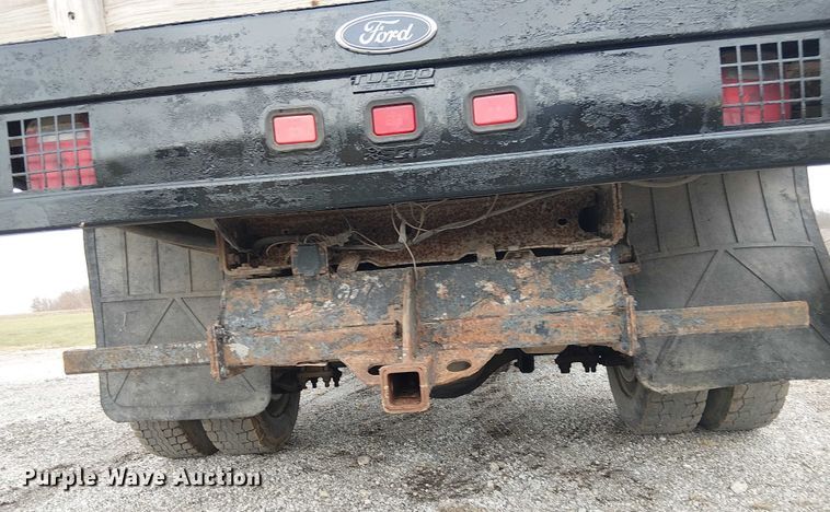 image for item FK0872 2000 Ford F550 Super Duty Crew Cab flatbed truck