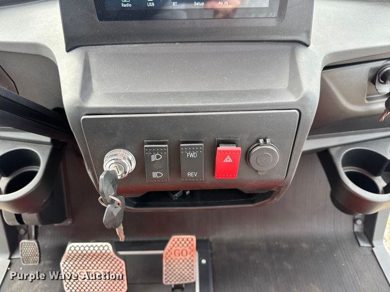 image for item FK0880 MK EV-L6 golf cart